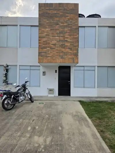 Casa en Conjunto Cerrado Valles de Turín, Los Patios