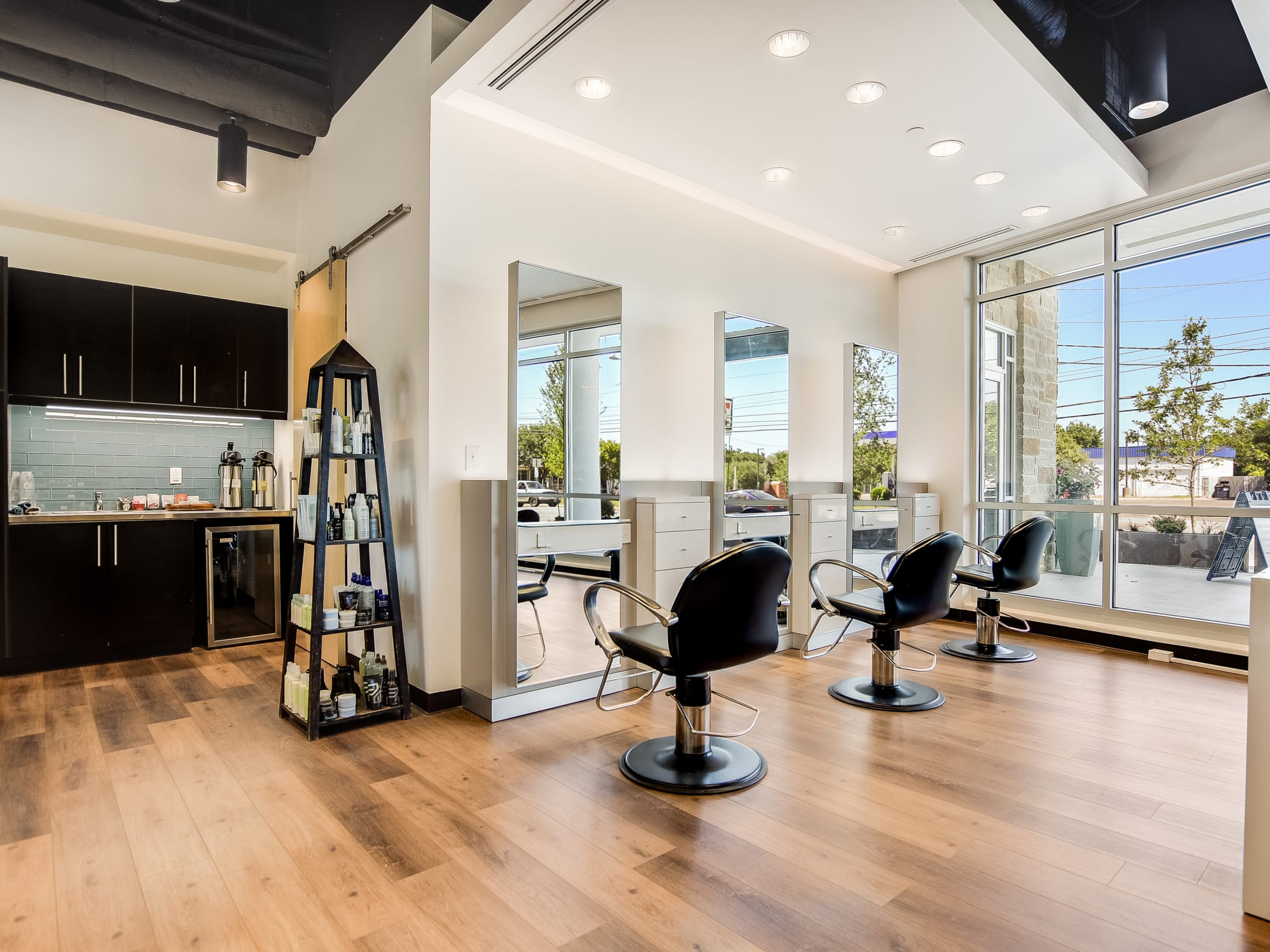 Inside Maximum FX Salon