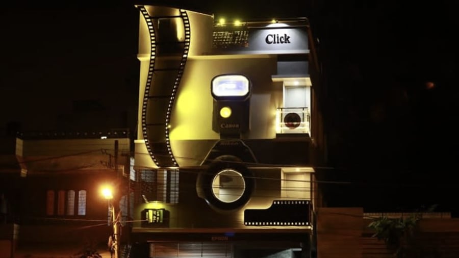 Ever Seen a House That Looks Exactly Like a Camera?