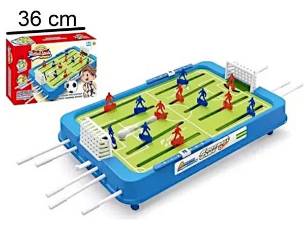 Juego de fútbol en Carpintar