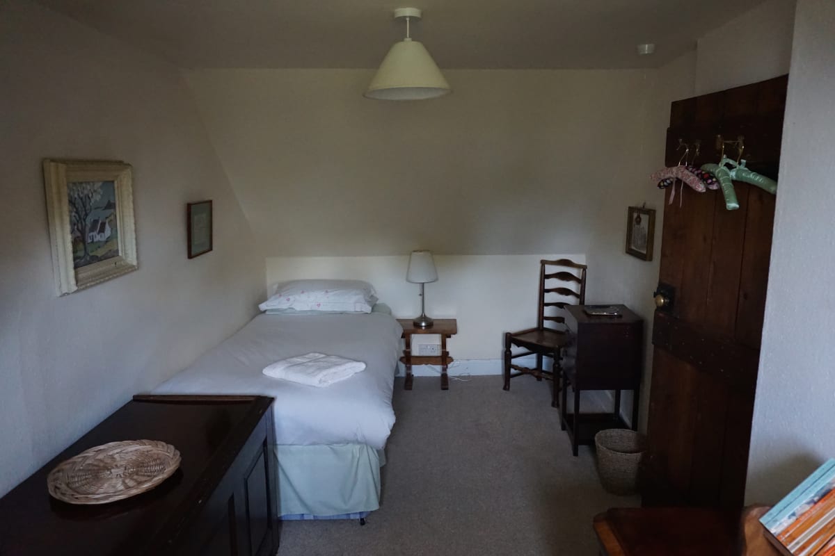 Single bedroom