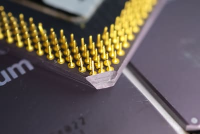 chipped corner shows the alumina layers
