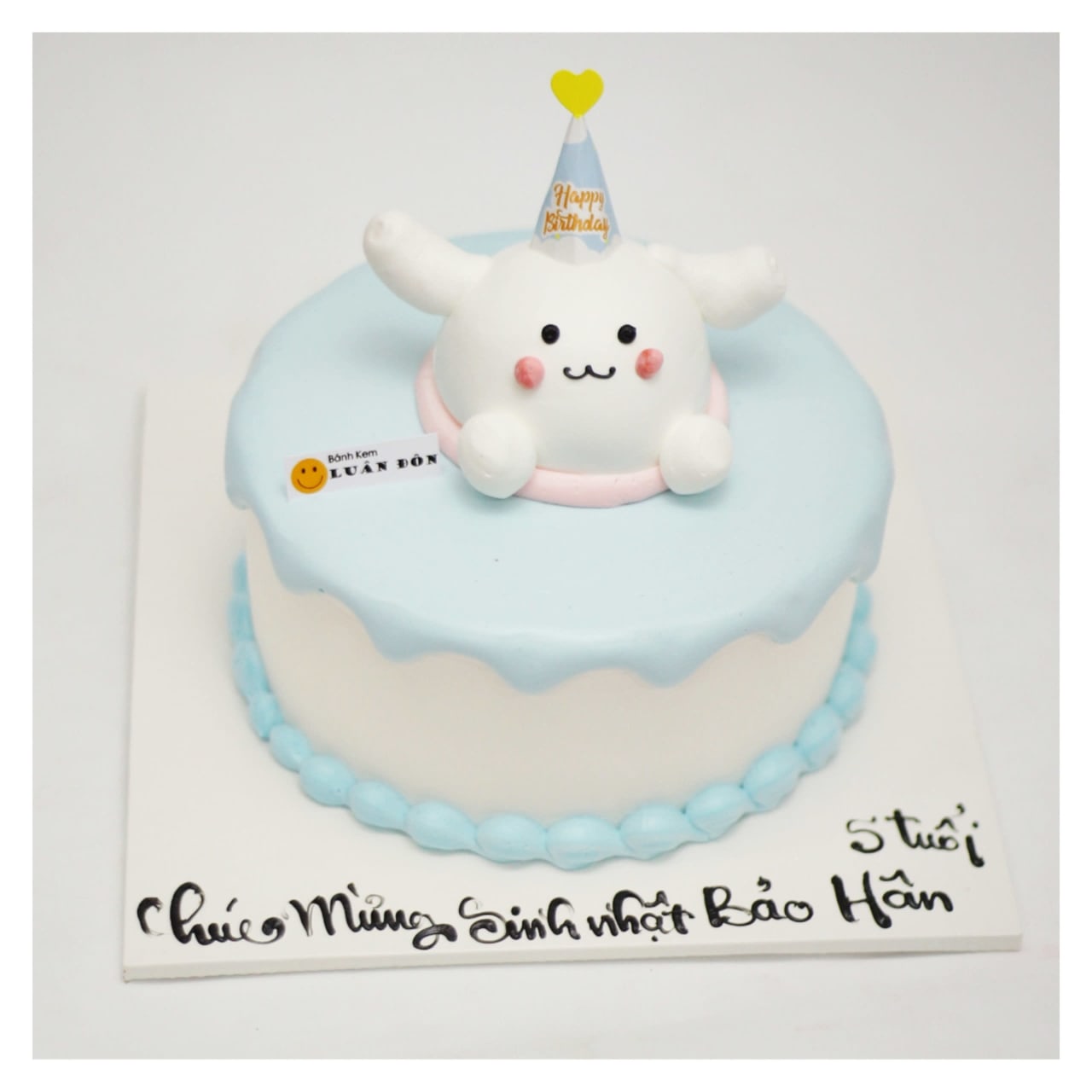 Bánh kem Cinnamoroll trắng xanh cho bé gái