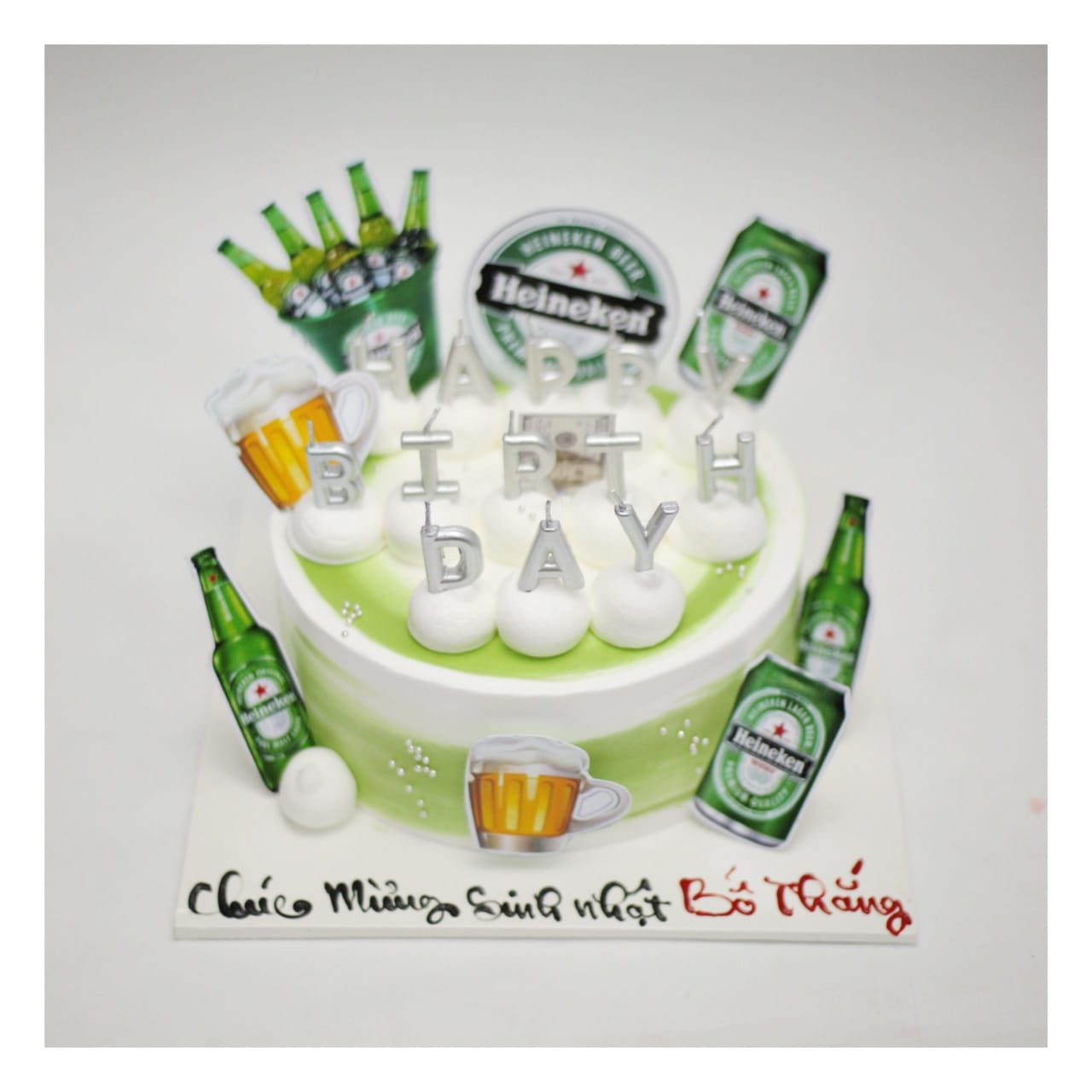 Bánh kem Bia Heineken phong cách nam tính