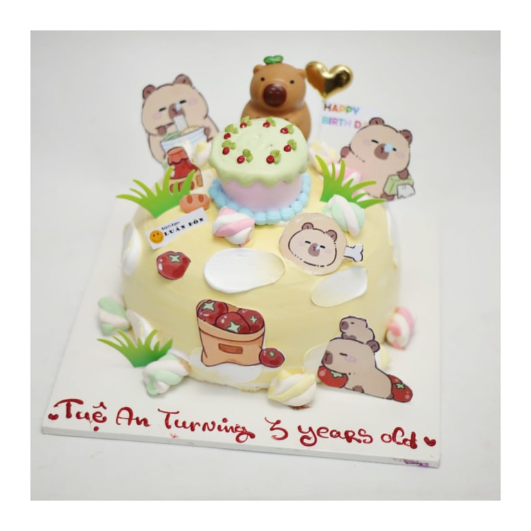 Bánh kem Capybara trang trí dễ thương