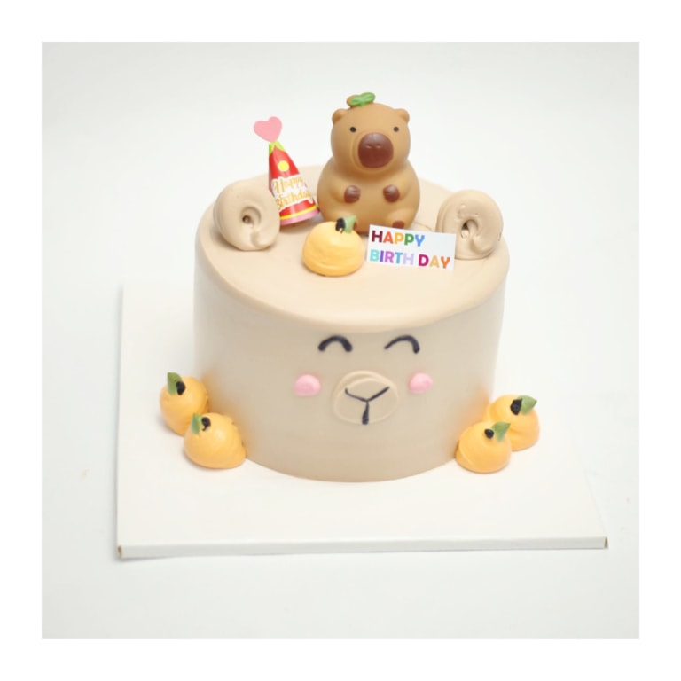 Bánh kem Capybara trang trí dễ thương