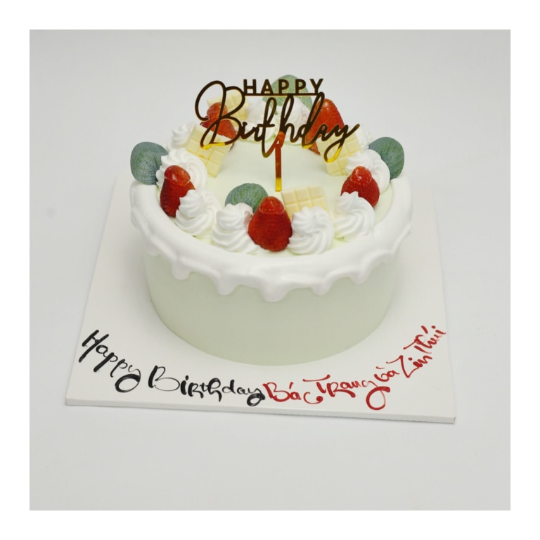 Bánh kem dâu tây xanh nhạt tối giản