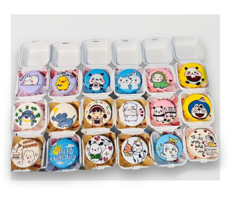 Bento cake vẽ hình hoạt hình và nhân vật ngộ nghĩnh
