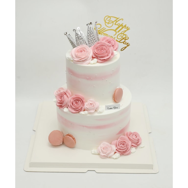 Bánh kem hai tầng hoa hồng pastel dịu dàng