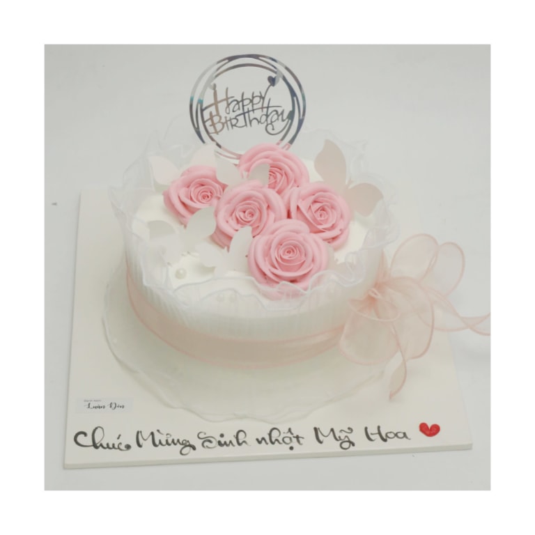 Bánh kem hoa hồng pastel nhẹ nhàng trang nhã