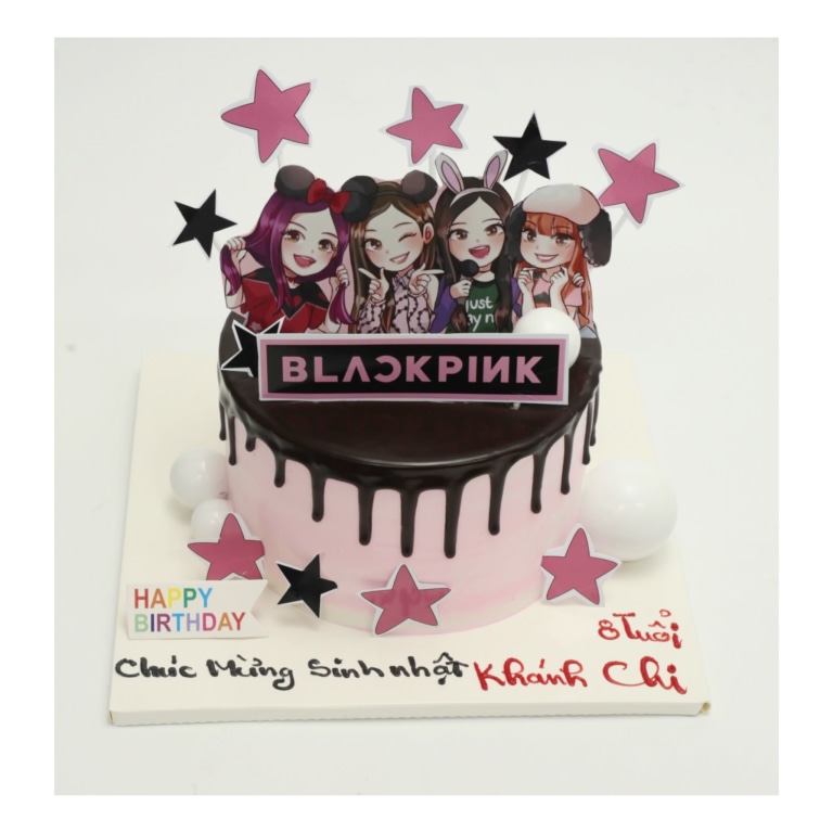 Bánh kem Blackpink trang trí hình chibi màu hồng
