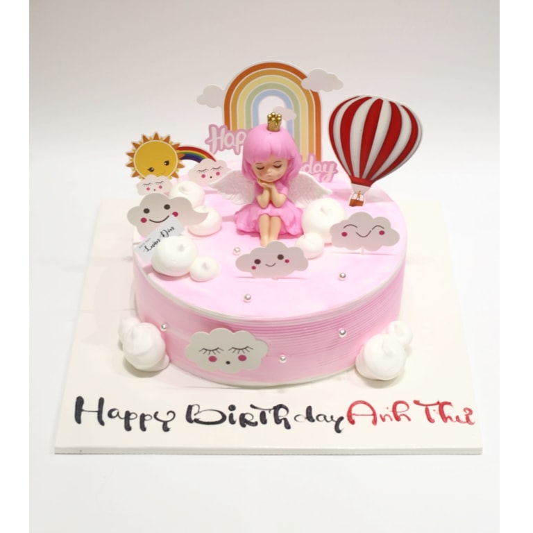 Bánh kem tiên nữ hồng pastel mơ màng