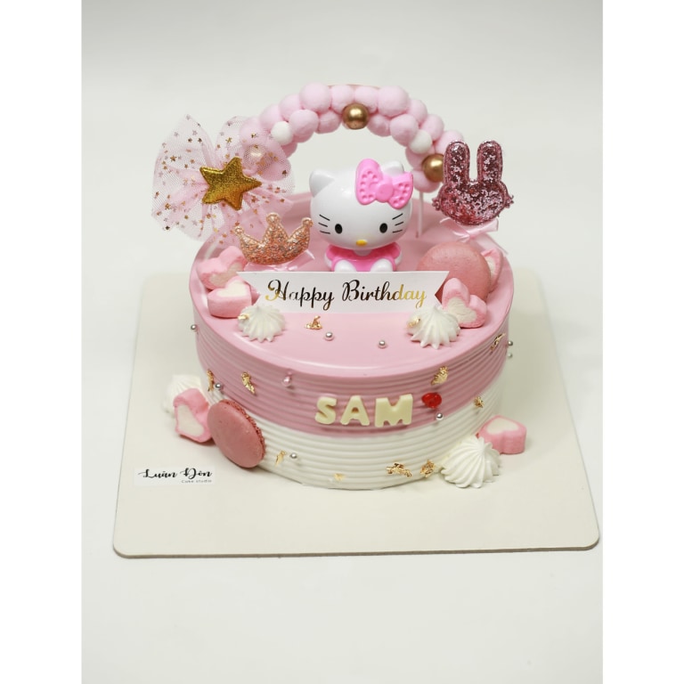 Bánh kem hồng Hello Kitty dễ thương