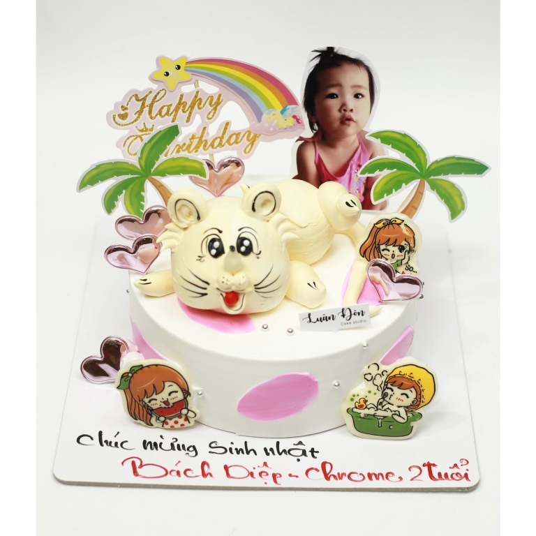 Bánh kem tạo hình hổ vàng mừng thôi nôi
