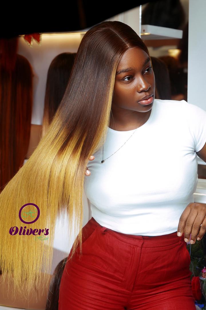 Maquillage et perruque : comment harmoniser les couleurs et le style