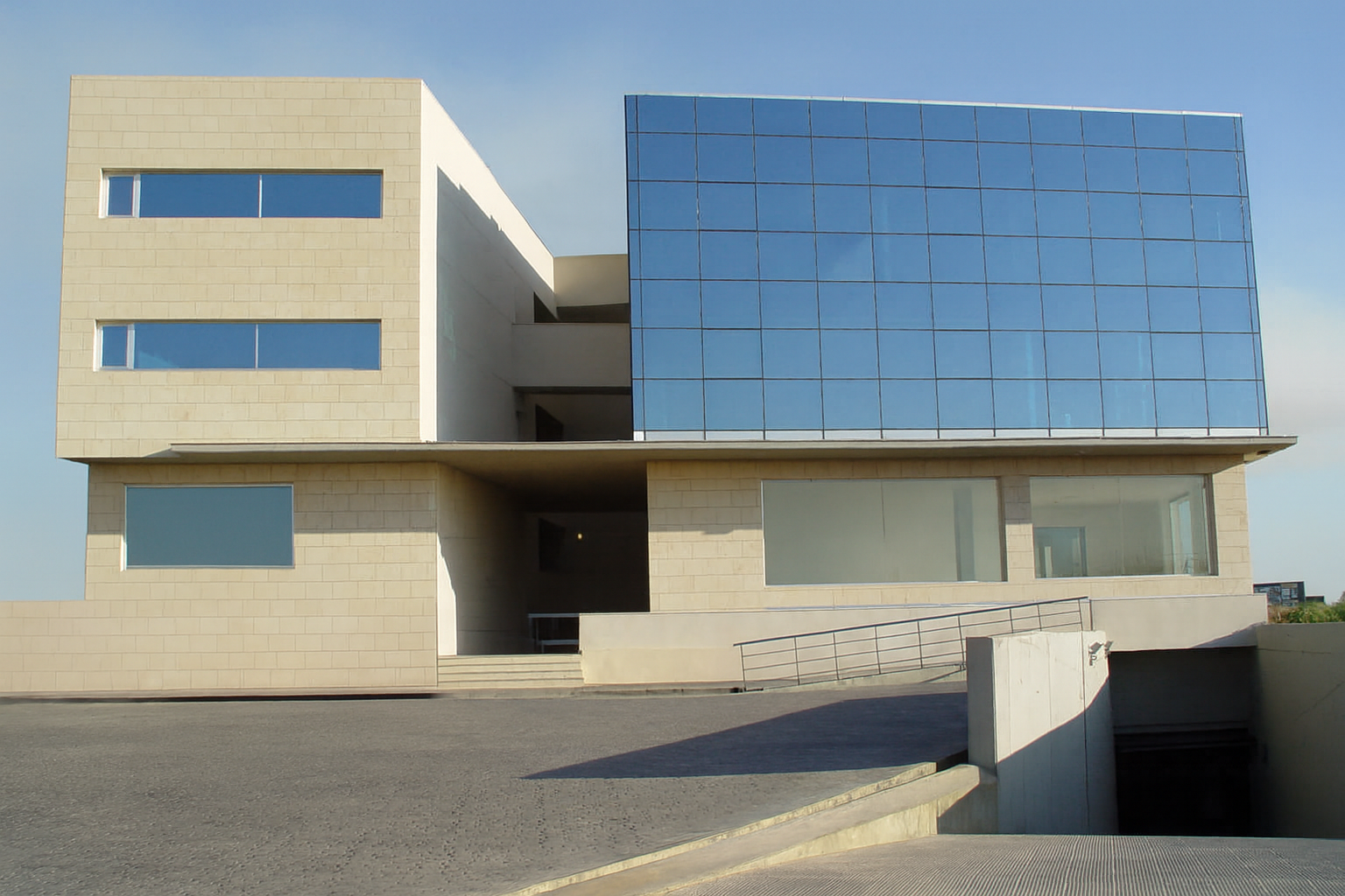 Office building project by DB+