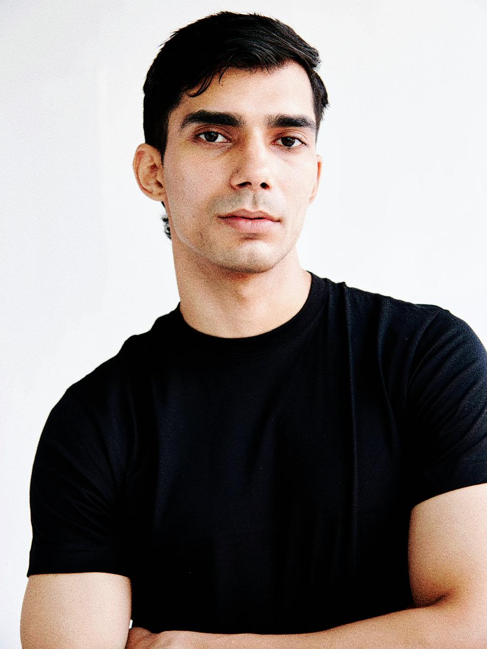 Daniel - Root Artists Model