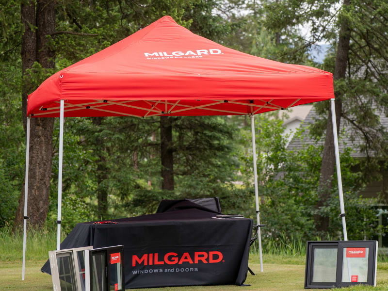 WBC team collaborating at a store