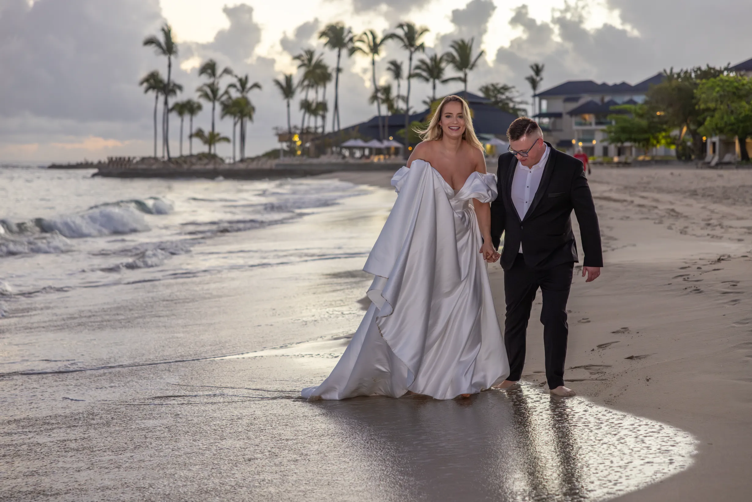 Wedding photo session in Juan Dolio, Dominican Republic