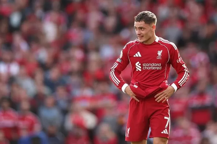 Florian Wirtz bersama Liverpool setelah juara Premier League