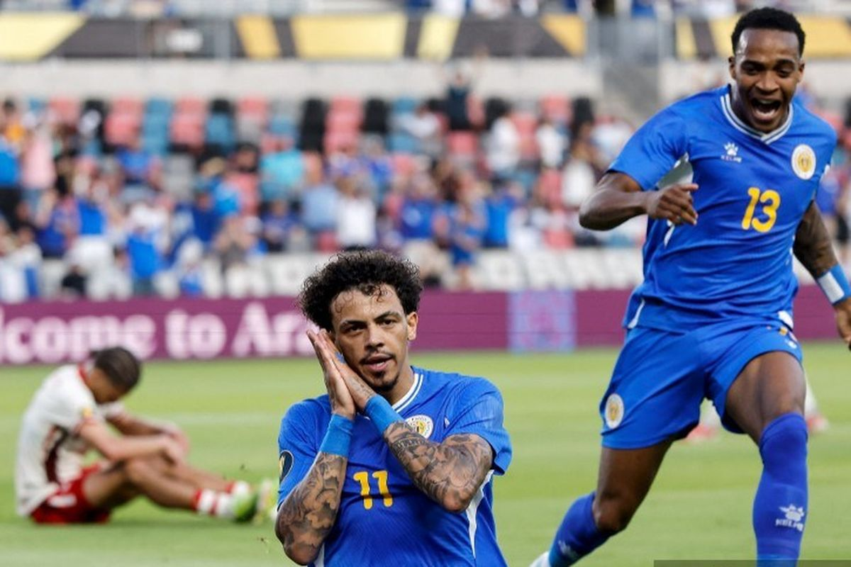 Curacao mencetak gol ke gawang Bermuda di Kualifikasi CONCACAF