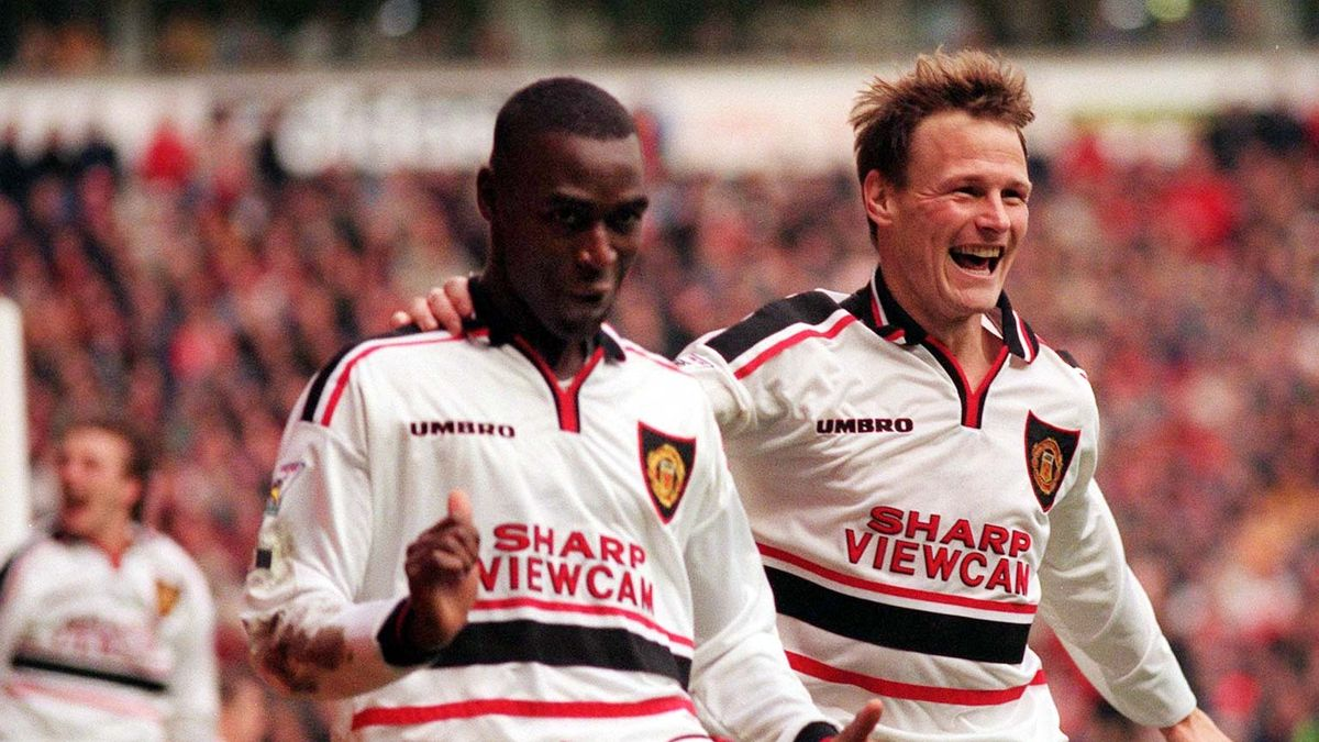 Andy Cole dan Teddy Sheringham konflik yang berlangsung bertahun-tahun