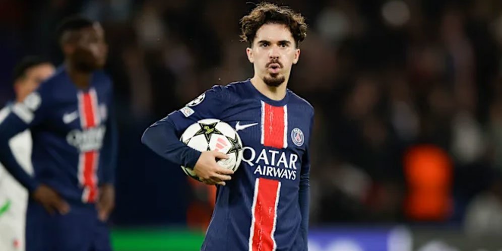 Vitinha bermain untuk PSG