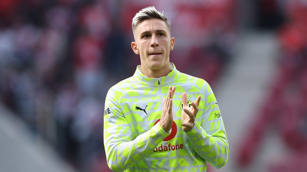 Schlotterbeck menolak perpanjangan kontrak di Dortmund