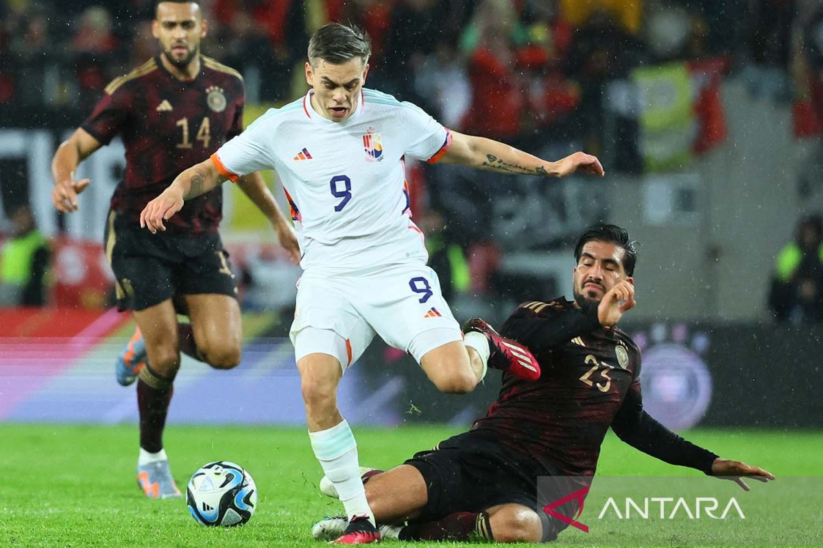 Pemain Wales merayakan gol yang kemudian dianulir wasit