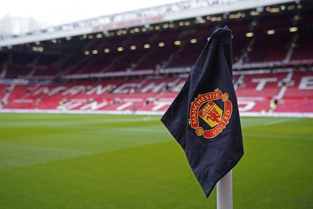 Bendera Manchester United di Old Trafford dan ambisi Eropa