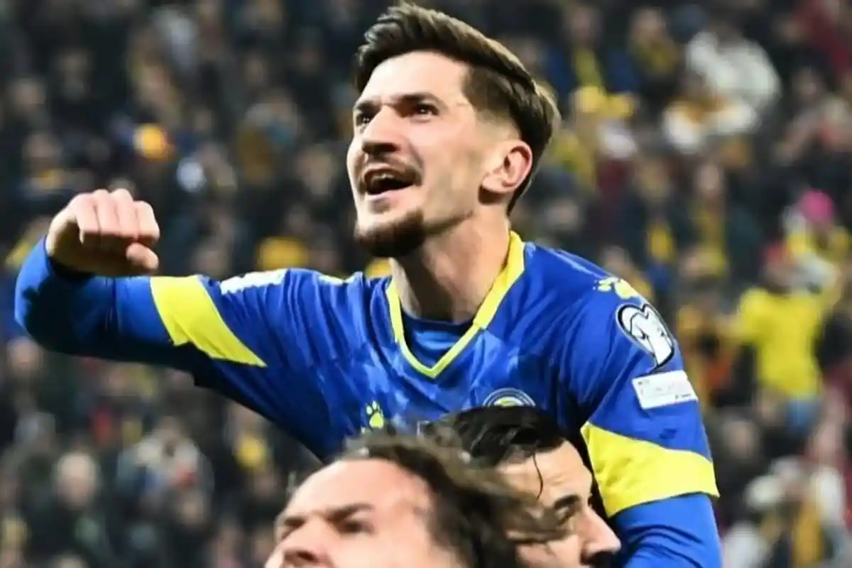 Pemain Bosnia merayakan kemenangan 3-1 atas Rumania di Kualifikasi Piala Dunia 2026