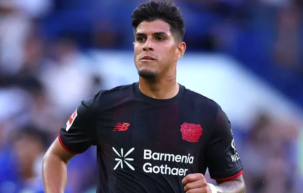 Piero Hincapie calon pengganti Gabriel Arsenal