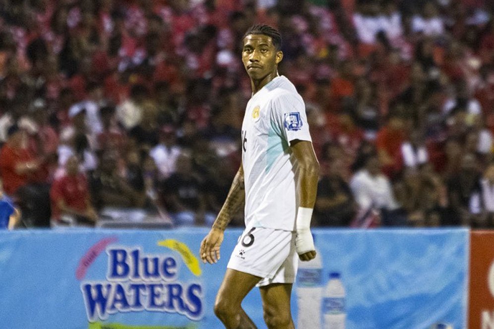 Suporter Curacao Merayakan Lolos Piala Dunia