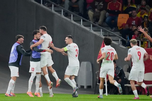 Gol Salih Ozcan Turki ke gawang Spanyol