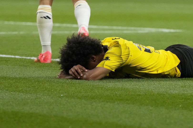 Karim Adeyemi tampil di lapangan bersama Dortmund
