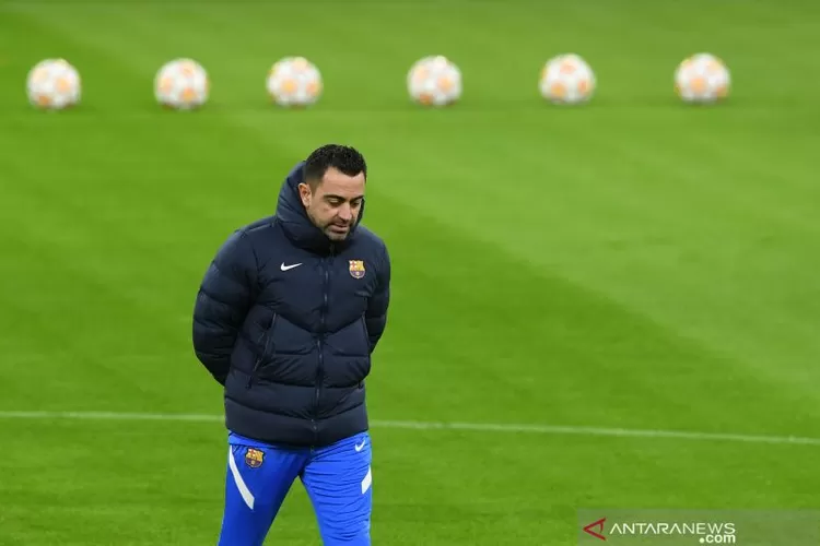 Stadion Napoli Sambut Xavi Hernandez