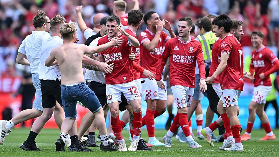 Hasil Pertandingan Bristol City vs Swansea Championship