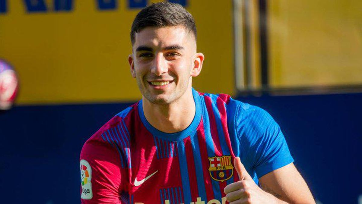 Ferran Torres pemain Barcelona