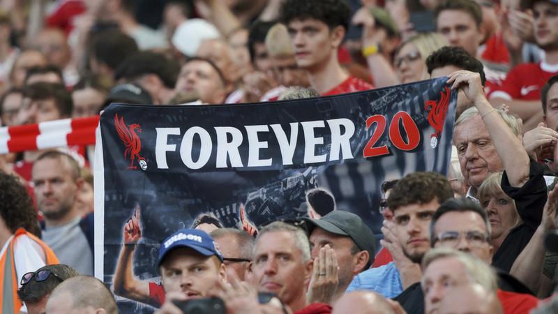 Suporter Liverpool menciptakan tekanan di Anfield