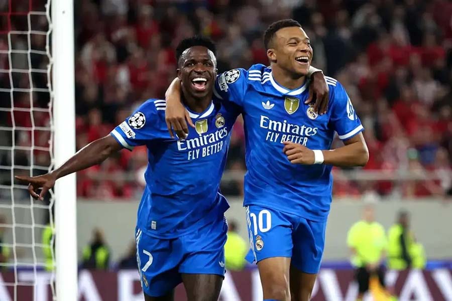 Kylian Mbappe hattrick tercepat Real Madrid Liga Champions - Holywin69