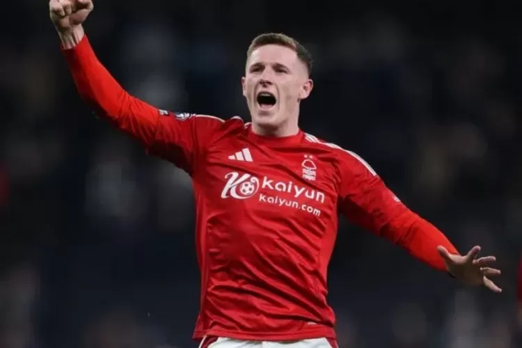 Profil lengkap Elliot Anderson gelandang Nottingham Forest - Holywin69