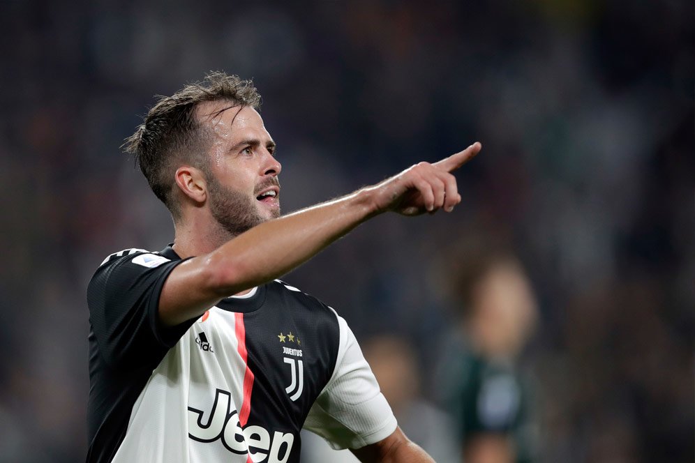 Miralem Pjanic karier dan keputusan pensiun resmi - Holywin69