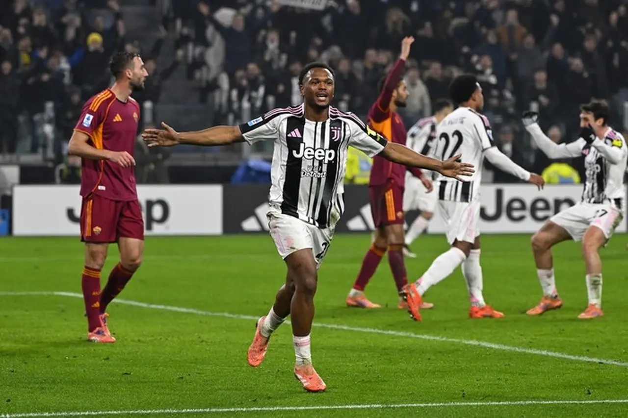Juventus vs AS Roma Serie A di Allianz Stadium – Holywin69