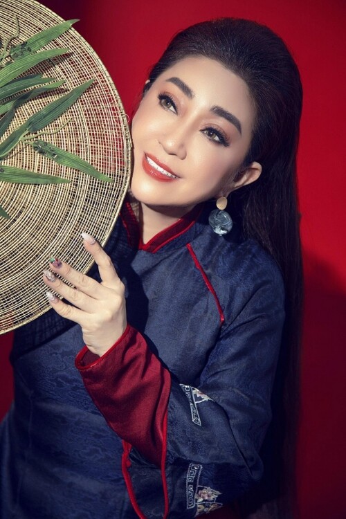 NSƯT Thoại Mỹ là ai?