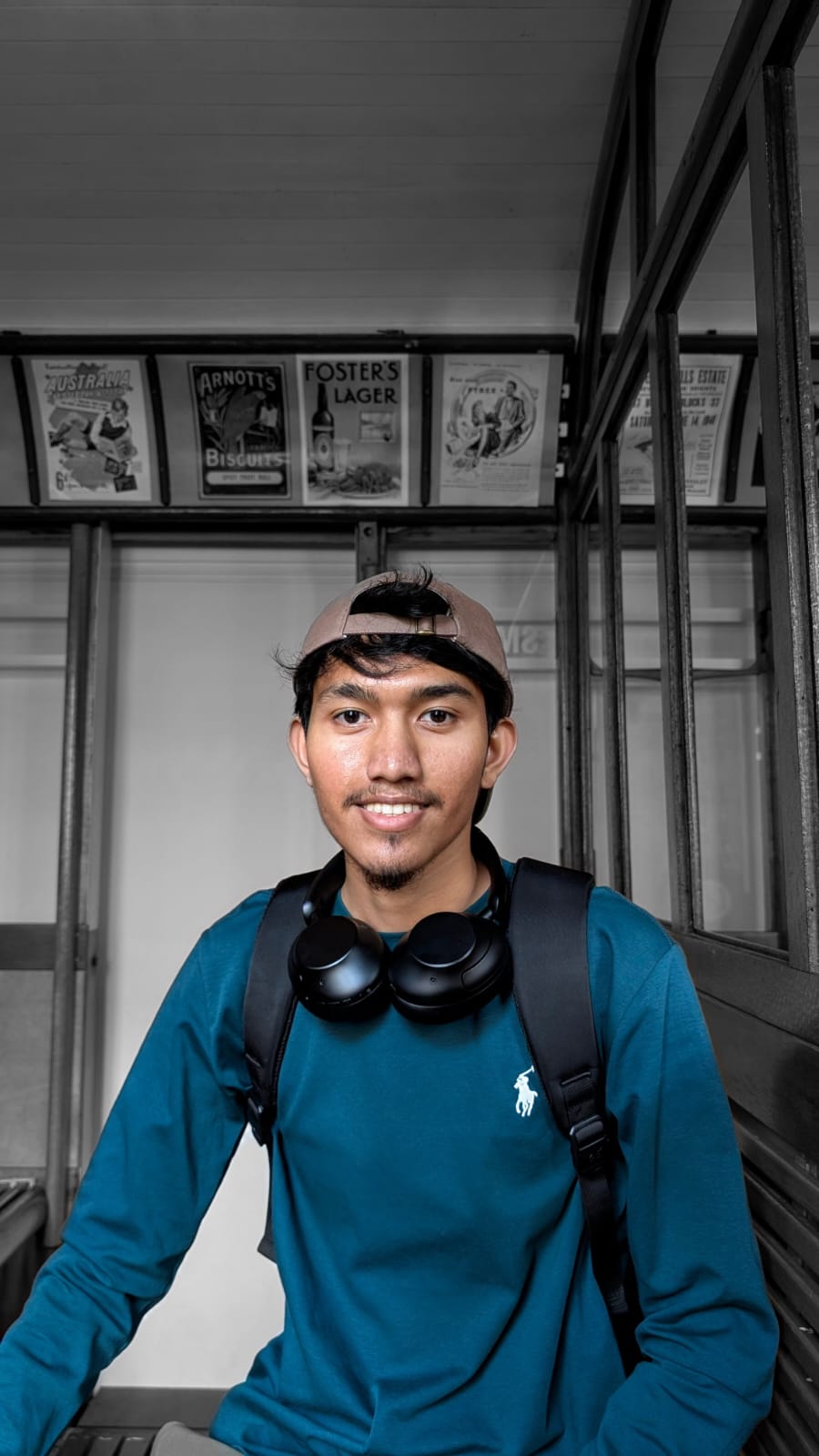 To the Pure Souls I Met in Sydney - 1