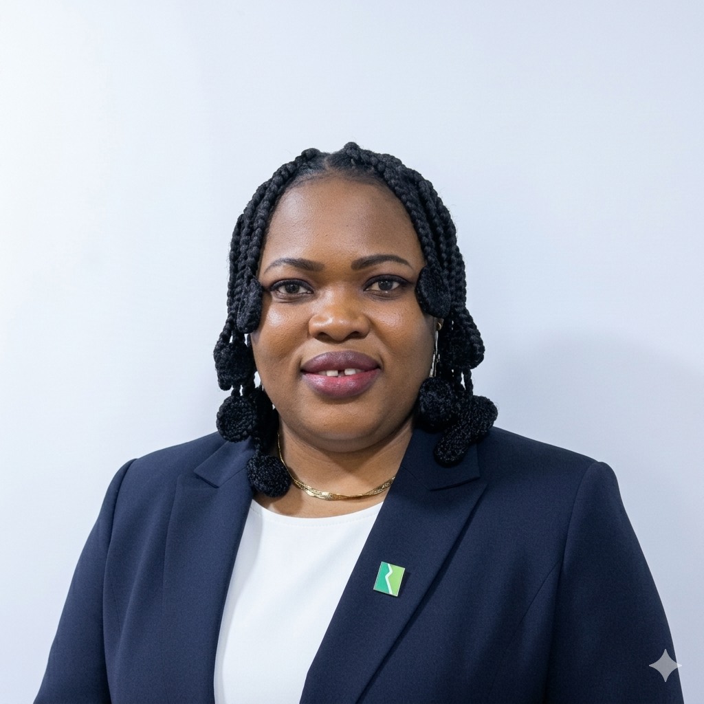 Evelyn Ebo