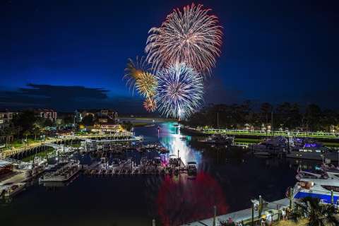 Fireworks harbourfest 2022 1