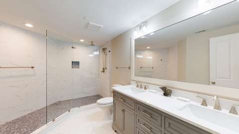 Primary bathroom in a villa at Windsor Place