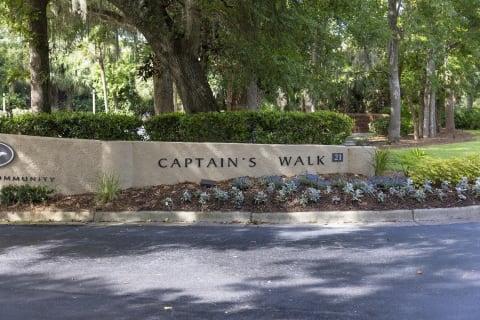 Complex entrance sign for Captain's Walk