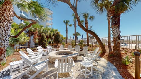 Villamare Complex grill fire pit